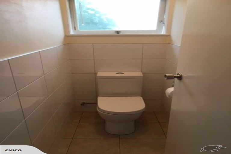 Photo of property in 355 Pakuranga Road, Pakuranga Heights, Auckland, 2010