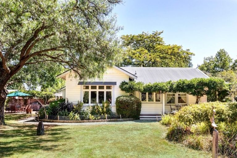 Photo of property in 1971 Moutere Highway, Upper Moutere, 7175