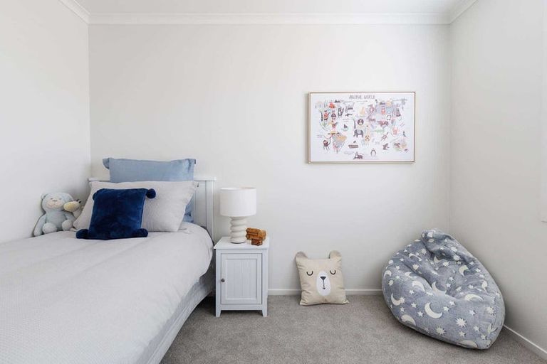 Photo of property in 32 Te Piriti Road, One Tree Point, 0118