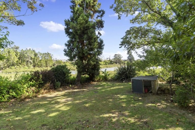 Photo of property in 8 Aronui Terrace, Kelston, Auckland, 0602