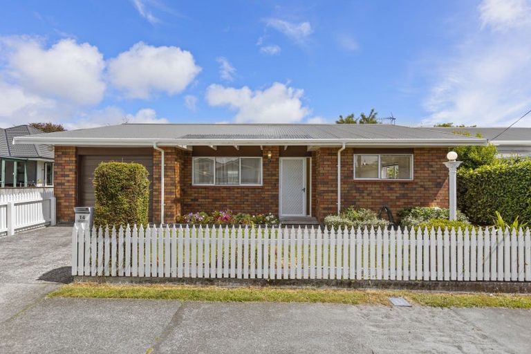 Photo of property in 14 Tokomaru Street, Welbourn, New Plymouth, 4312