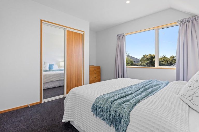 Photo of property in 16 Patricia Place, Harewood, Christchurch, 8051
