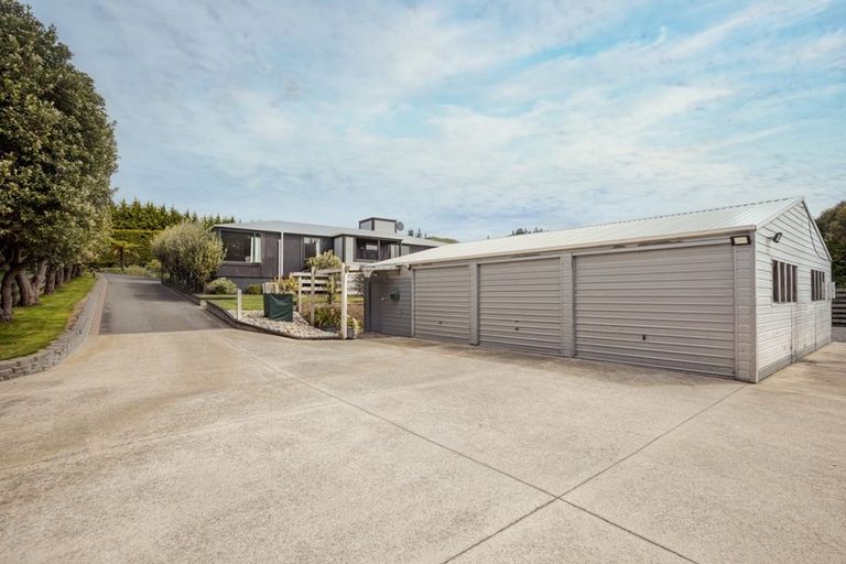 Photo of property in 20 Coroglen Rise, Pukerua Bay, 5026