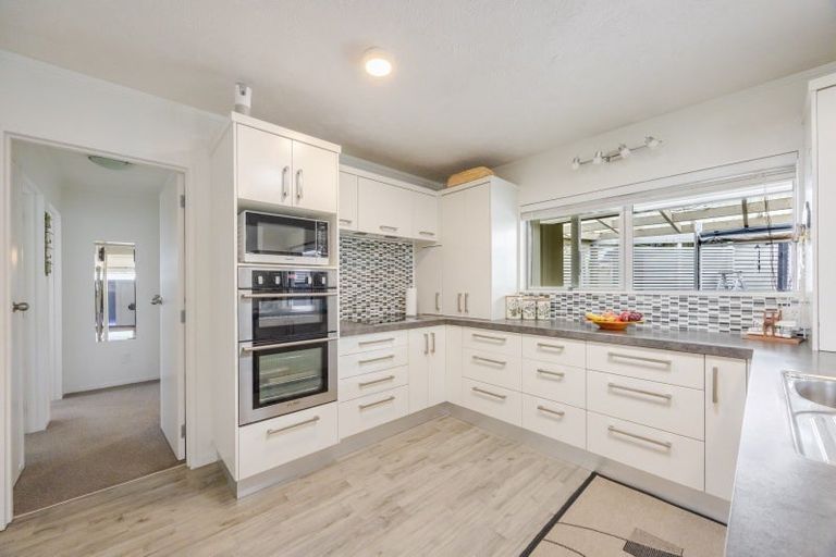 Photo of property in 31 Fife Crescent, Tamatea, Napier, 4112