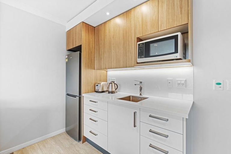 Photo of property in 14/30 Ambassador Glade, Orewa, 0931