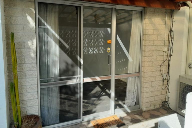 Photo of property in 5 Wells Place, Tamatea, Napier, 4112