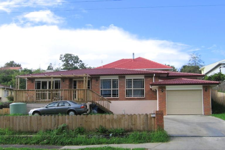 Photo of property in 10 Millbrook Road, Henderson, Auckland, 0612