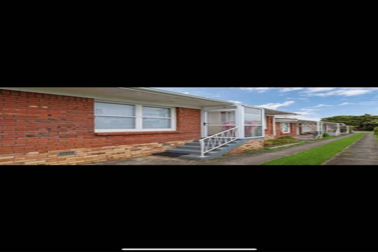 Photo of property in 2/43 Shakespeare Road, Milford, Auckland, 0620