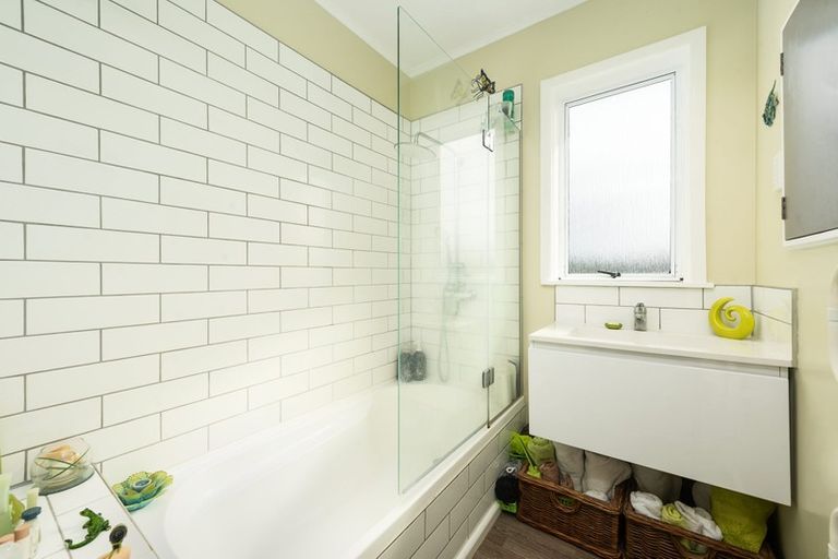 Photo of property in 16 Brown Terrace, Te Puke, 3119