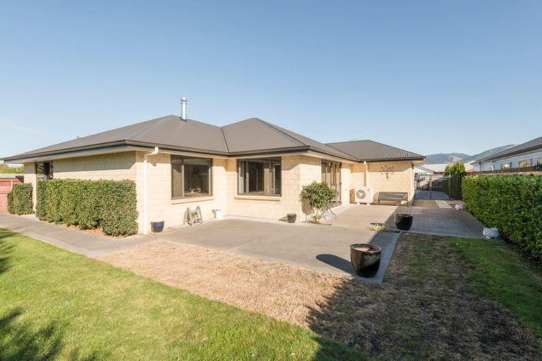Photo of property in 27 Kitakita Grove, Motueka, 7120