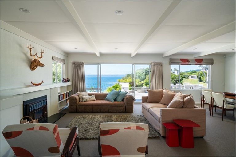 Photo of property in 799 Acacia Bay Road, Acacia Bay, Taupo, 3330