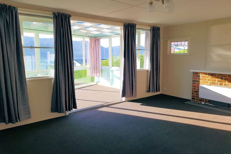 Photo of property in 19 Ranui Crescent, Diamond Harbour, Lyttelton, 8971