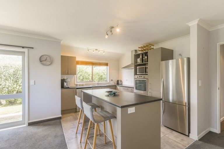 Photo of property in 114a Arawhata Road, Paraparaumu, 5032