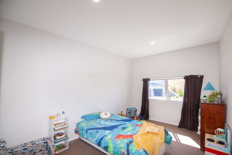 Photo of property in 23 Gifford Grove, Churton Park, Wellington, 6037