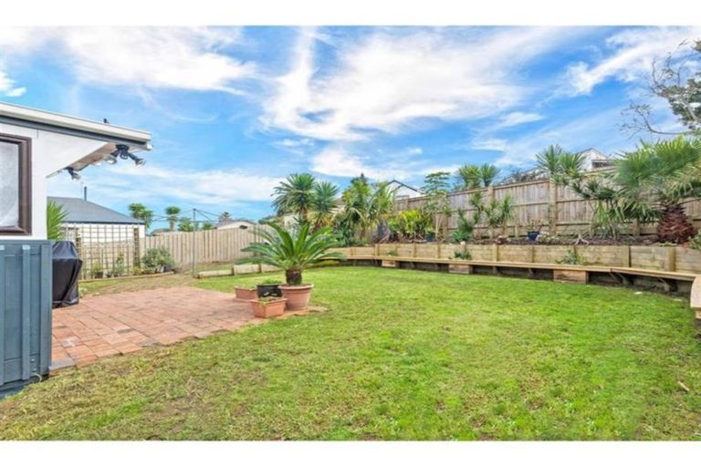 Photo of property in 36 Aronia Way, Goodwood Heights, Auckland, 2105