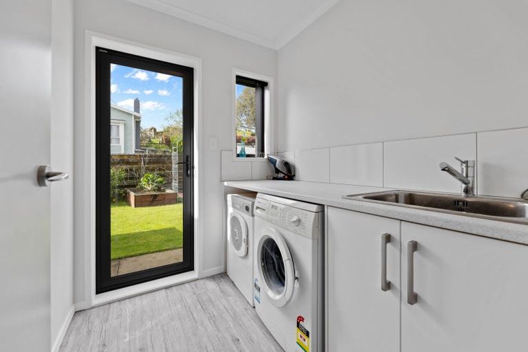 Photo of property in 22b Okoroire Street, Tirau, 3410