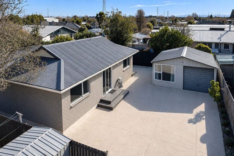 Photo of property in 2/74 Shands Road, Hornby South, Christchurch, 8042