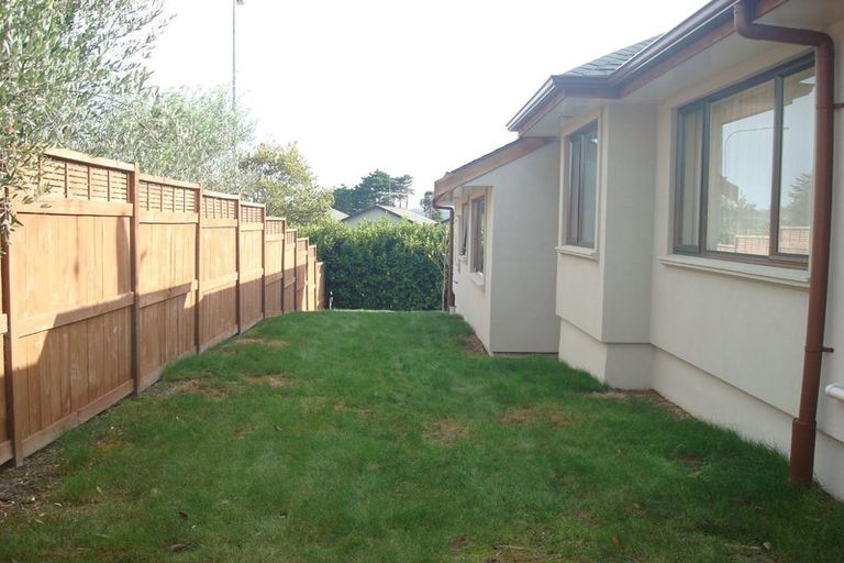 Photo of property in 6 Archer Rayner Place, Greenhithe, Auckland, 0632