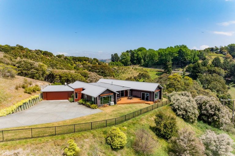 Photo of property in 19 Esk View Road, Eskdale, Napier, 4182