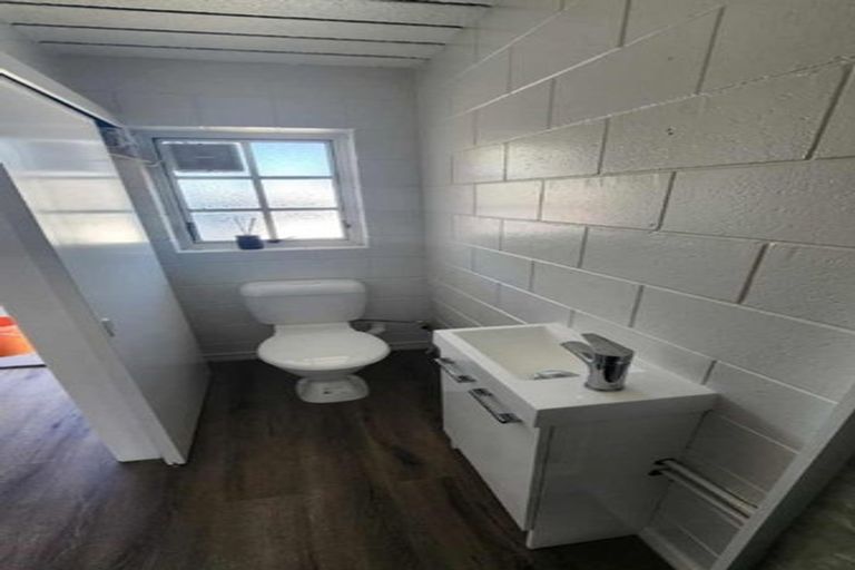 Photo of property in 1/555 Hillside Road, Caversham, Dunedin, 9012