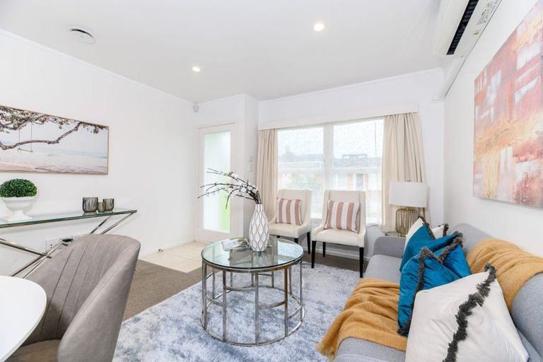 Photo of property in 7/12 Raines Avenue, Forrest Hill, Auckland, 0620