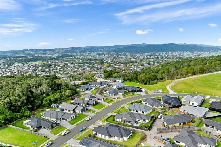 Photo of property in 18 Sycamore Drive, Sunnynook, Auckland, 0620