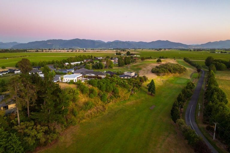 Photo of property in 31 Pine Hill Rise, Fairhall, 7272