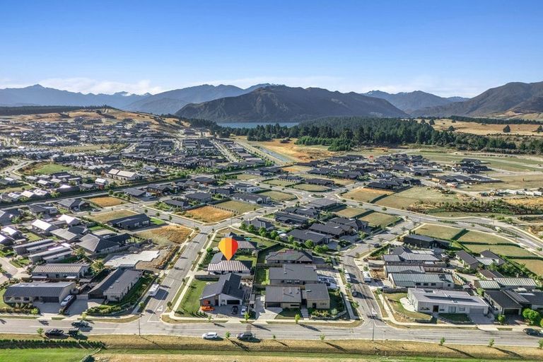 Photo of property in 4 Rua Street, Albert Town, Wanaka, 9305