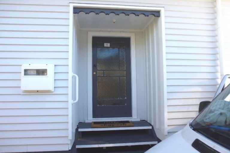 Photo of property in 6b Tararua Street, Paraparaumu, 5032