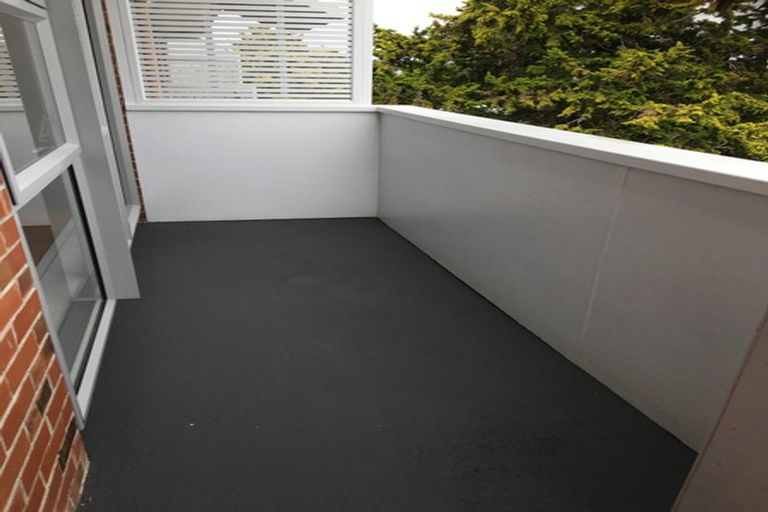 Photo of property in 1/15 Wairiki Road, Mount Eden, Auckland, 1024