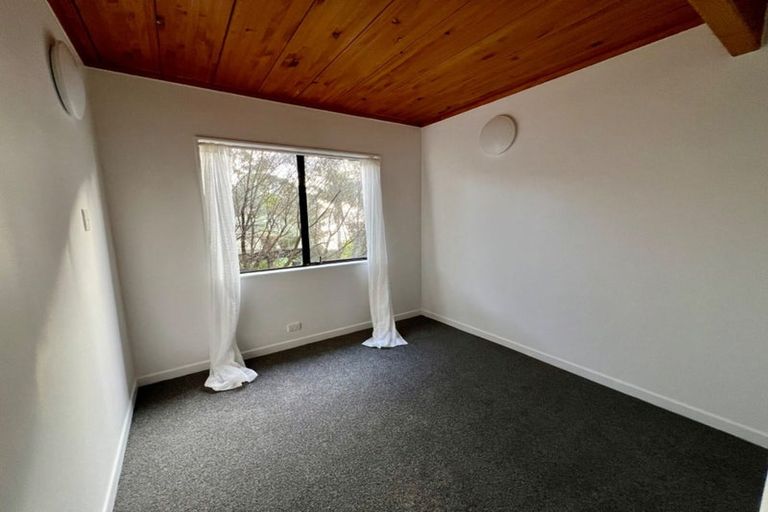Photo of property in 1/55 Beresford Street, Bayswater, Auckland, 0622