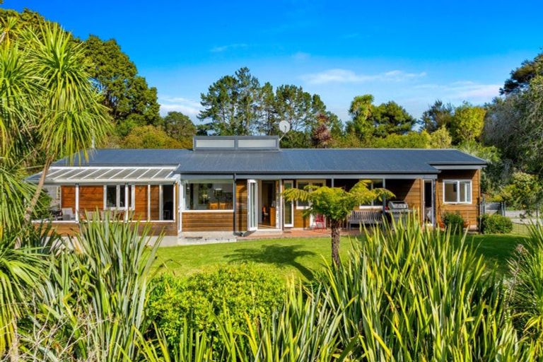 Photo of property in 125 Taylor Road, Waimauku, 0882