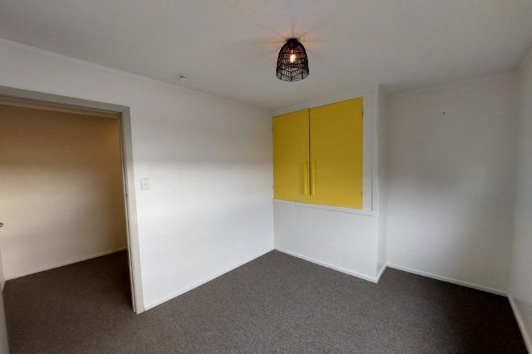 Photo of property in 22 Downe Street, New Plymouth, 4310