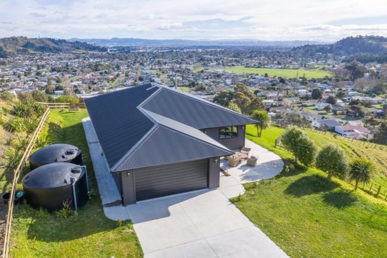 Photo of property in 153 Wheatstone Road, Wainui, Gisborne, 4073