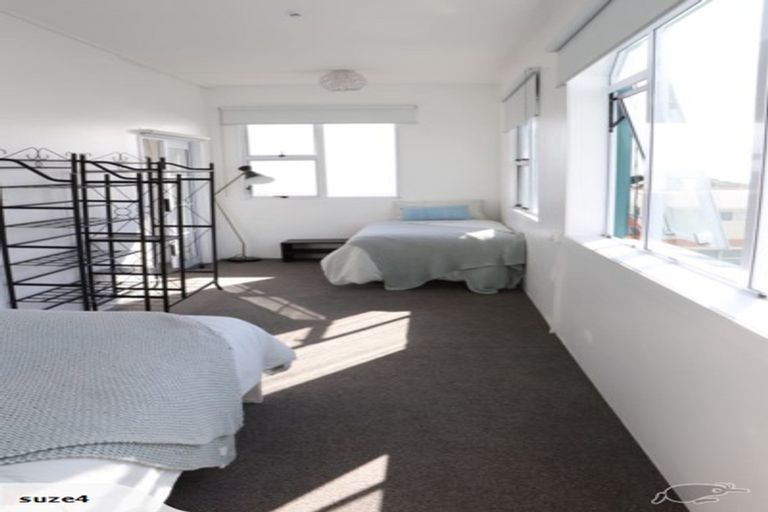 Photo of property in Devonport Apartments, 38/127 Saint Aubyn Street, New Plymouth, 4310