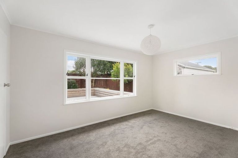 Photo of property in 27 Takanini Road, Takanini, 2112