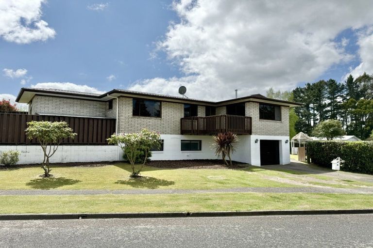 Photo of property in 2 Kensington Street, Tokoroa, 3420