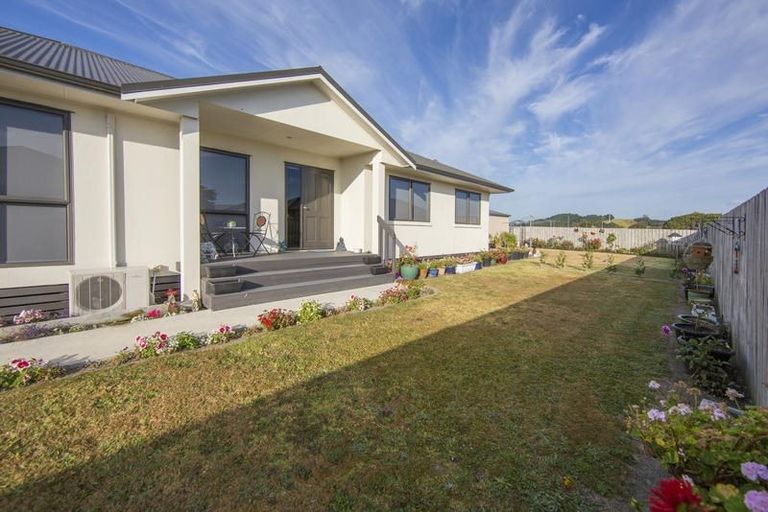 Photo of property in 9 Lowburn Avenue, Waipu, 0510