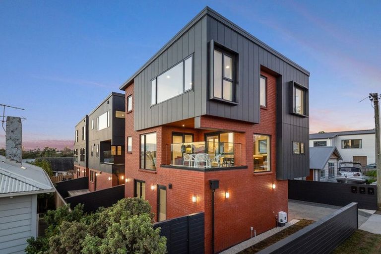 Photo of property in 16a Egremont Street, Belmont, Auckland, 0622