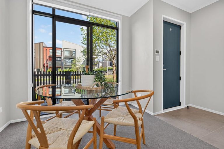 Photo of property in 46 Hobsonville Point Road, Hobsonville, Auckland, 0616