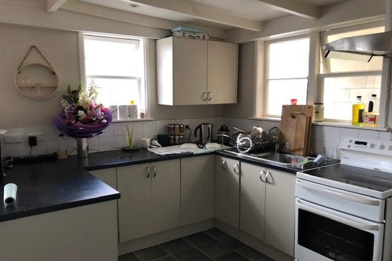 Photo of property in 40a Dyer Street, Epuni, Lower Hutt, 5011