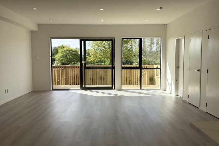 Photo of property in 3/35 Young Crescent, Drury, 2113