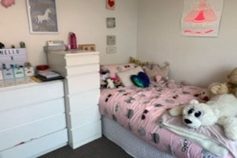 Photo of property in 5b Karaka Place, Somerfield, Christchurch, 8024