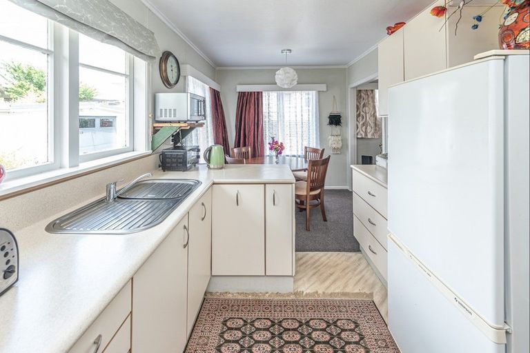 Photo of property in 9 Lee Street, Castlecliff, Whanganui, 4501