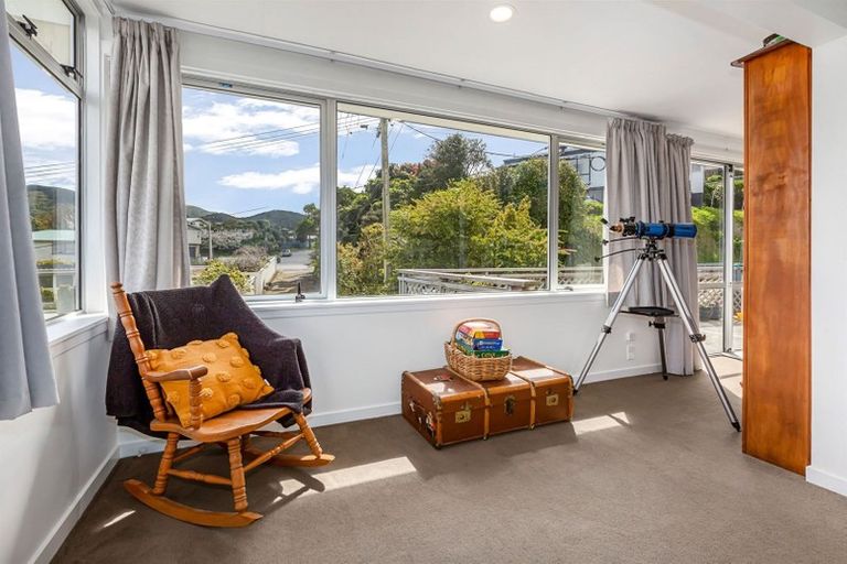 Photo of property in 21 Vista Grove, Kelson, Lower Hutt, 5010
