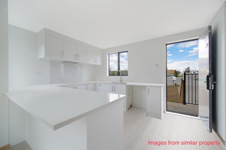 Photo of property in 9a Putiputi Way, Papakura, 2110