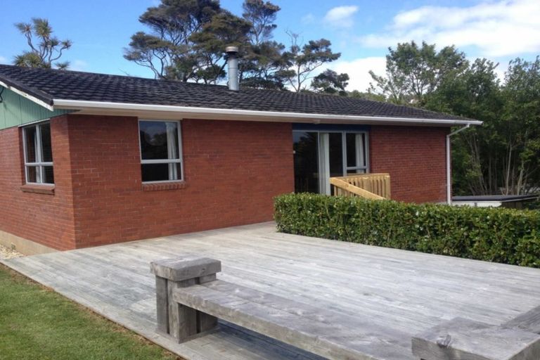 Photo of property in 71 Konini Road, Titirangi, Auckland, 0604