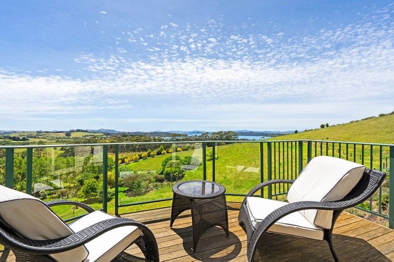 Photo of property in 10 Rangitane Road, Kerikeri, 0294