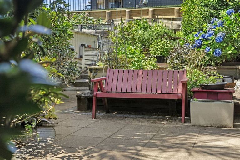 Photo of property in 250 Castlewold Drive, Bethlehem, Tauranga, 3110