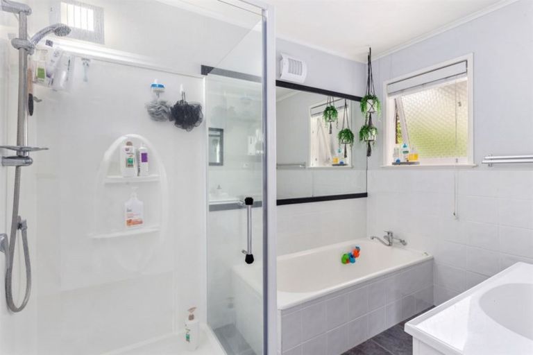 Photo of property in 27 Mokorua Parade, Whakatane, 3120